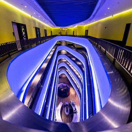 Cassia Phuket, Part Of Banyan Group Strand Bang Tao Exterior foto The spiral escalator