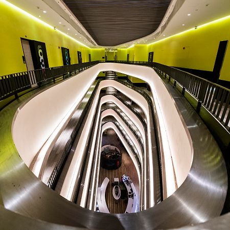 Cassia Phuket, Part Of Banyan Group Strand Bang Tao Exterior foto The spiral escalator