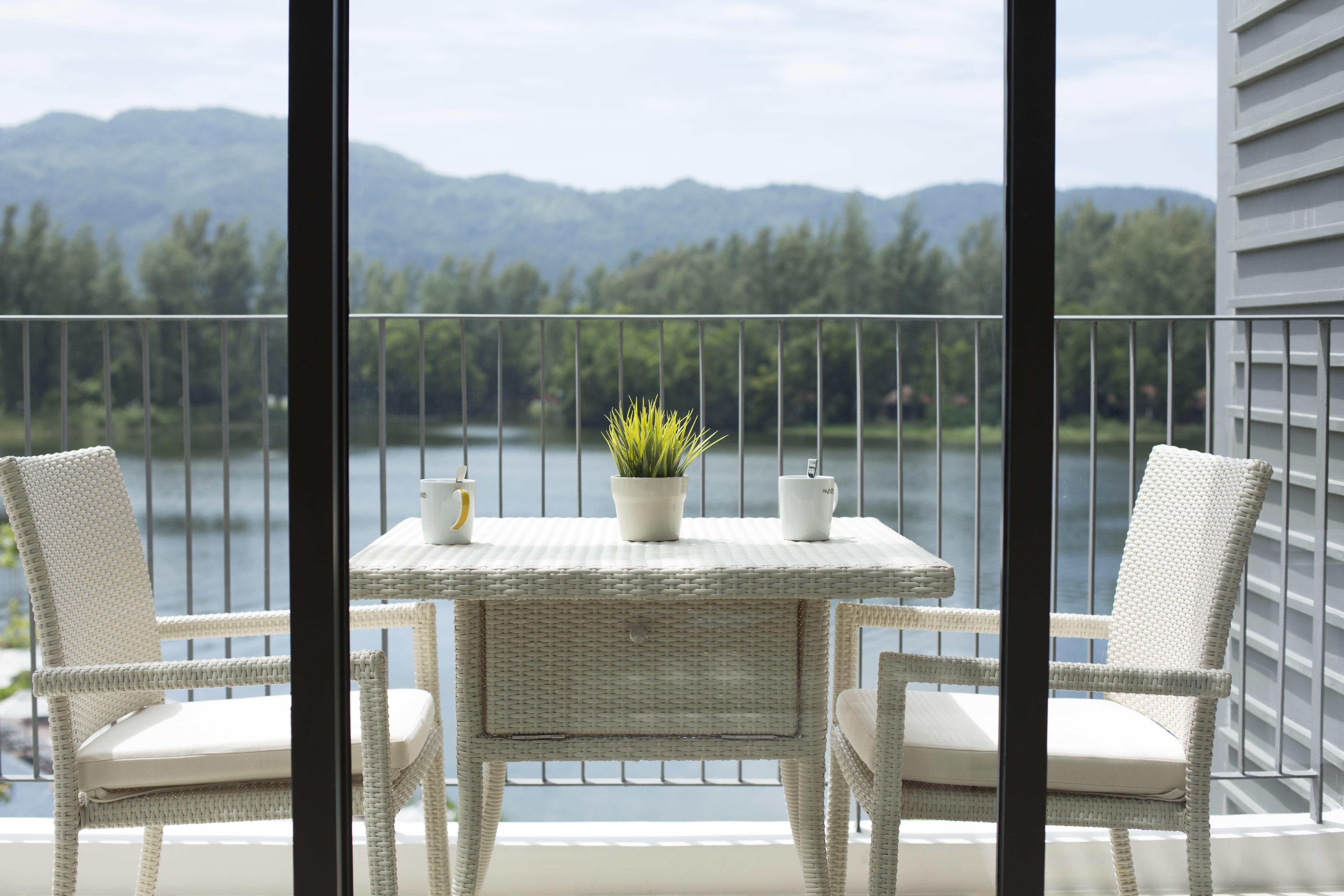 Cassia Phuket, Part Of Banyan Group Strand Bang Tao Exterior foto View from the balcony of a suite at The Mountain Club