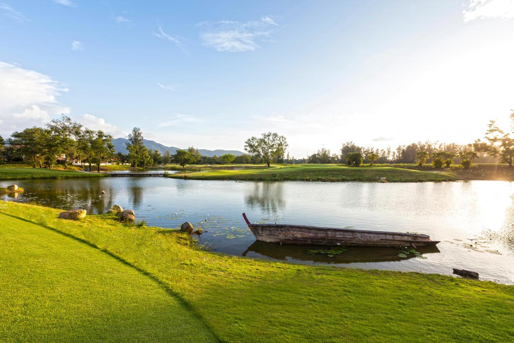 Cassia Phuket, Part Of Banyan Group Strand Bang Tao Exterior foto Hua Hin Golf Club